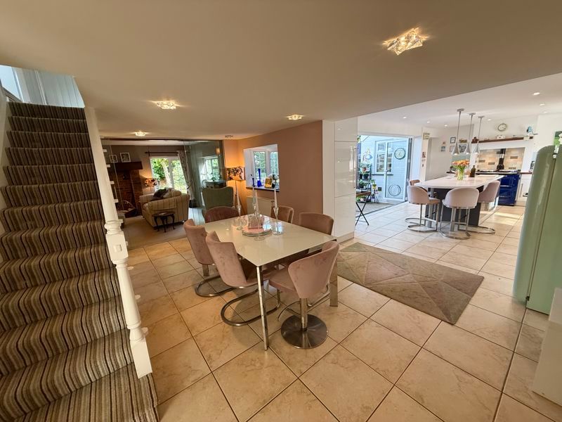 Property photo 3 of 20 Kitchen Diner