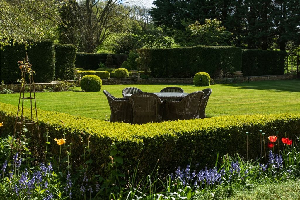 Additional image 20 of 7 bed detached house for saleSoutham, Warwickshire CV47