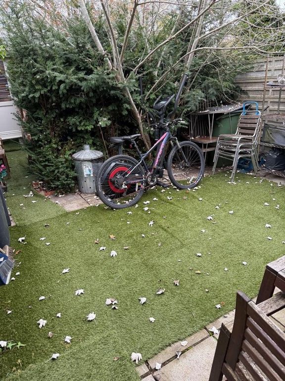 Property photo 2 of 16 Photo 2