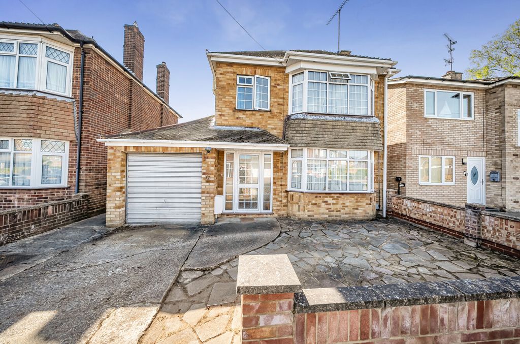 Property photo 1 of 25 1421609-20-69De0E...