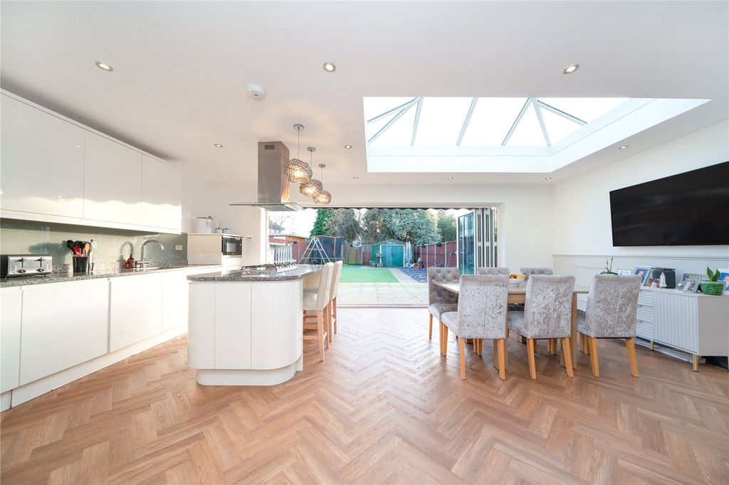 Property photo 2 of 19 Picture No. 07