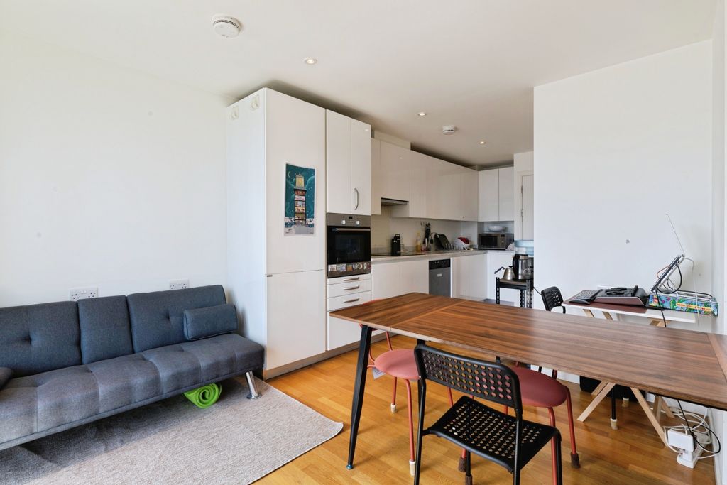 Property photo 2 of 20 Open Plan Living
