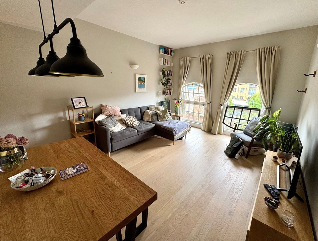 Property photo 1 of 10 Reception Room