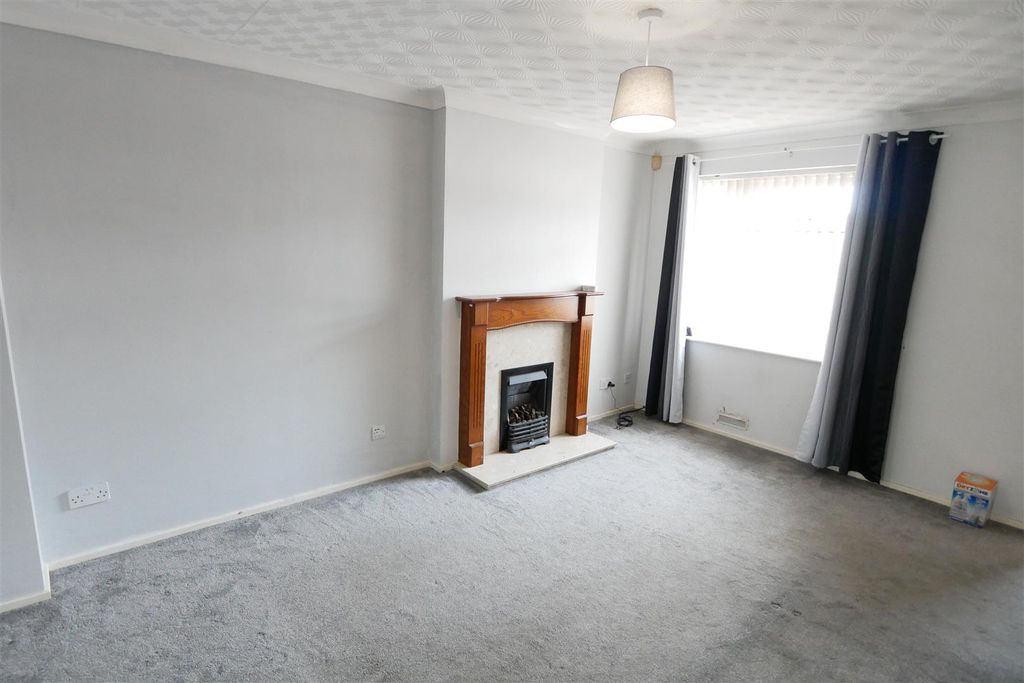 Property photo 2 of 9 P1620094.Jpg