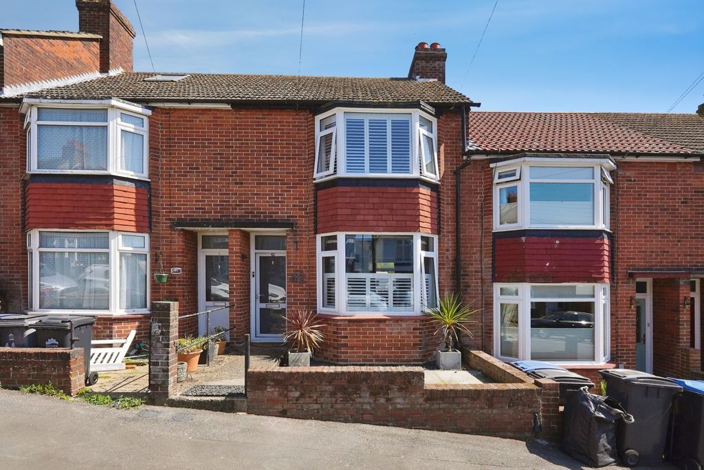 Property photo 1 of 16 Pbox-Img.Jpg