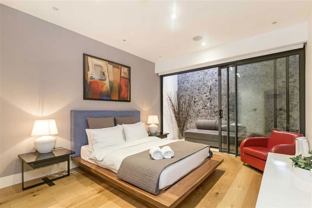 Property photo 3 of 6