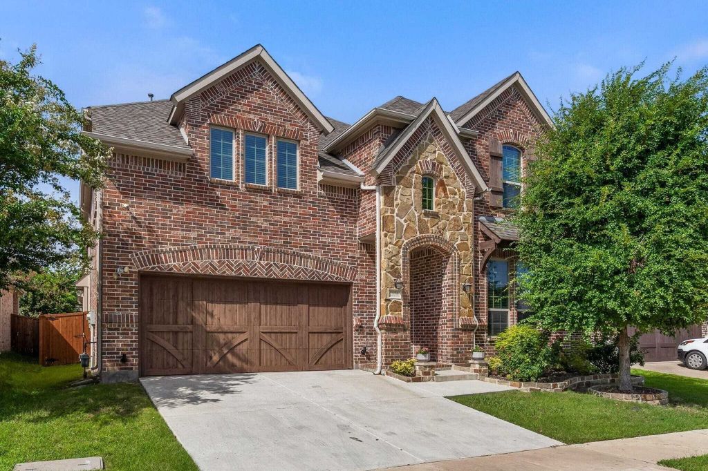 Property photo 1 of 31