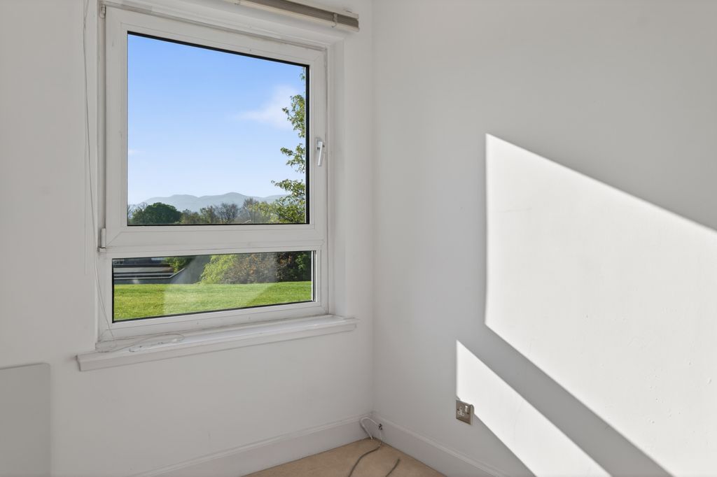 Additional image 14 of 2 bed flat for sale48/3, North Gyle Grove, Corstorphine, Edinburgh EH12