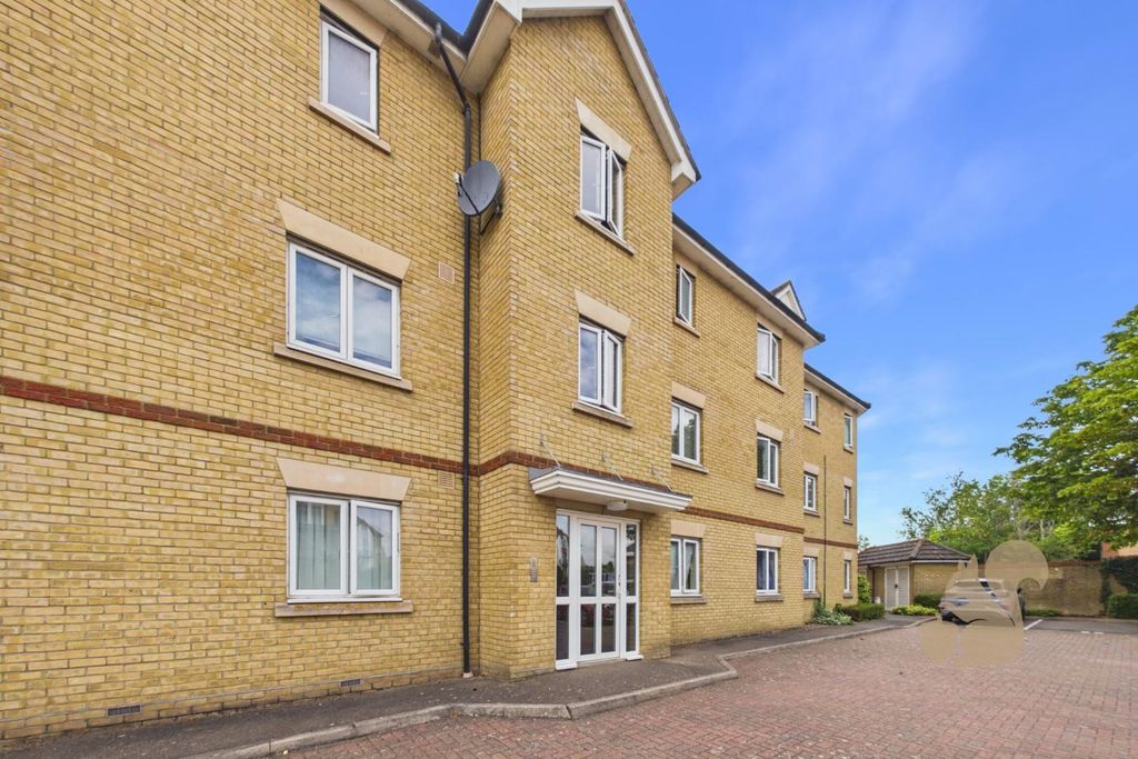 Property photo 1 of 10 Cam01254G0-Pr0497-Still016.Jpg