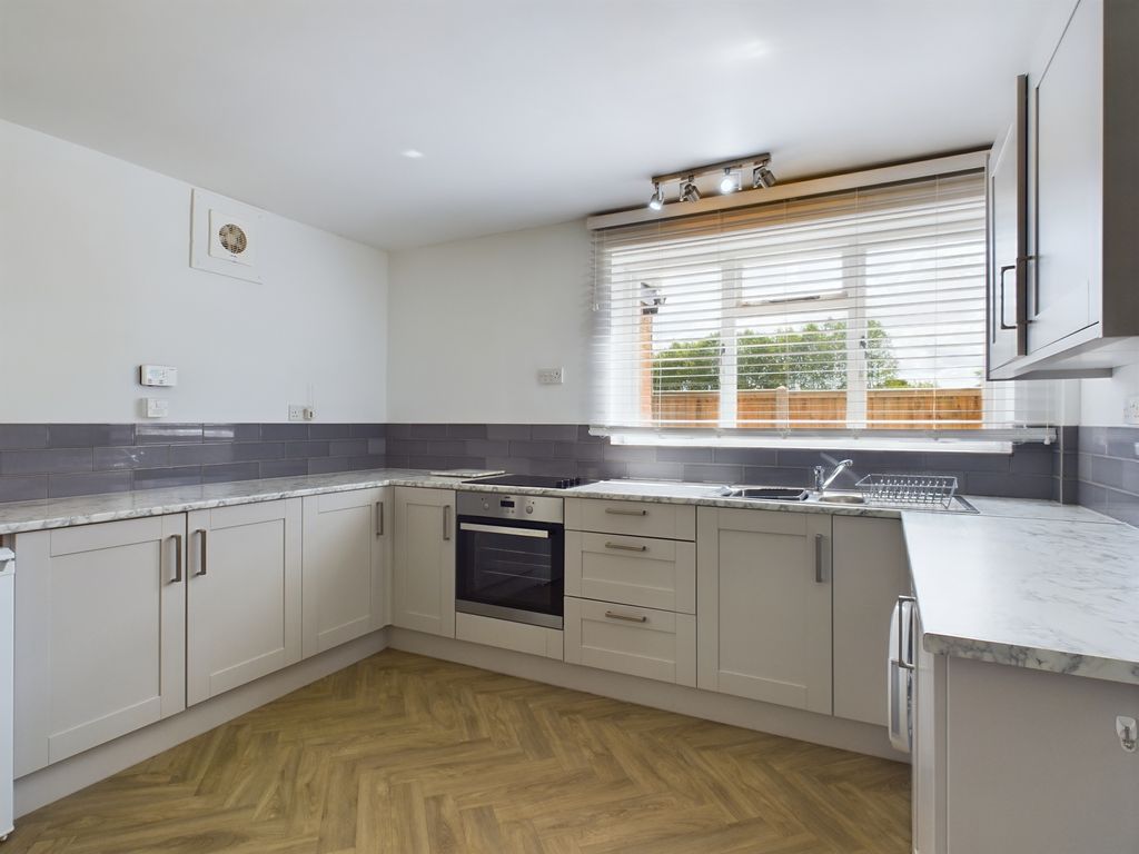 Property photo 3 of 26