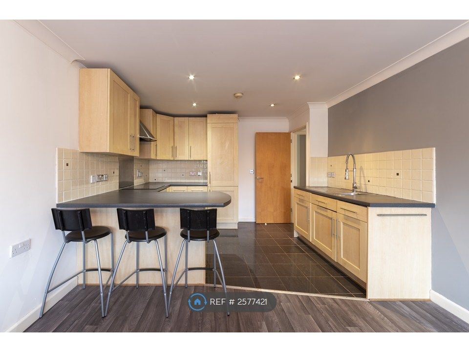 Property photo 2 of 7 Lounge/Kitchen