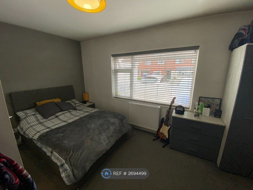 Property photo 2 of 8