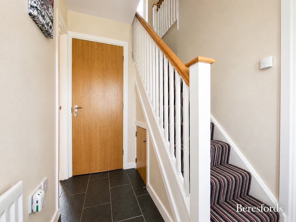Property photo 2 of 6 Entrance Hall