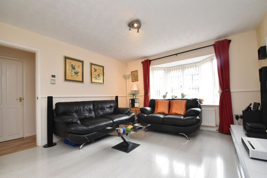 Property photo 3 of 19