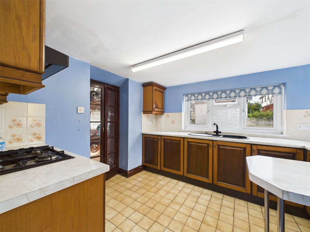 Property photo 3 of 16 Picture No. 19