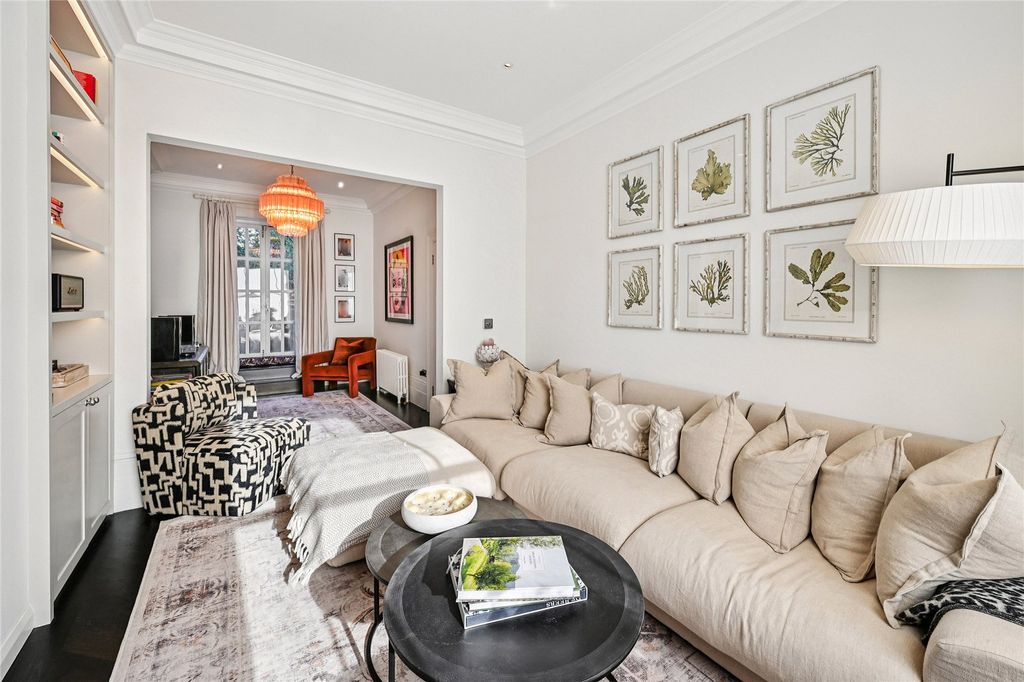 Property photo 1 of 19 Reception Room