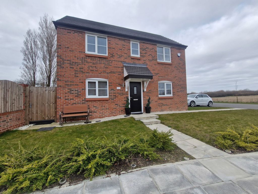 Property photo 1 of 33