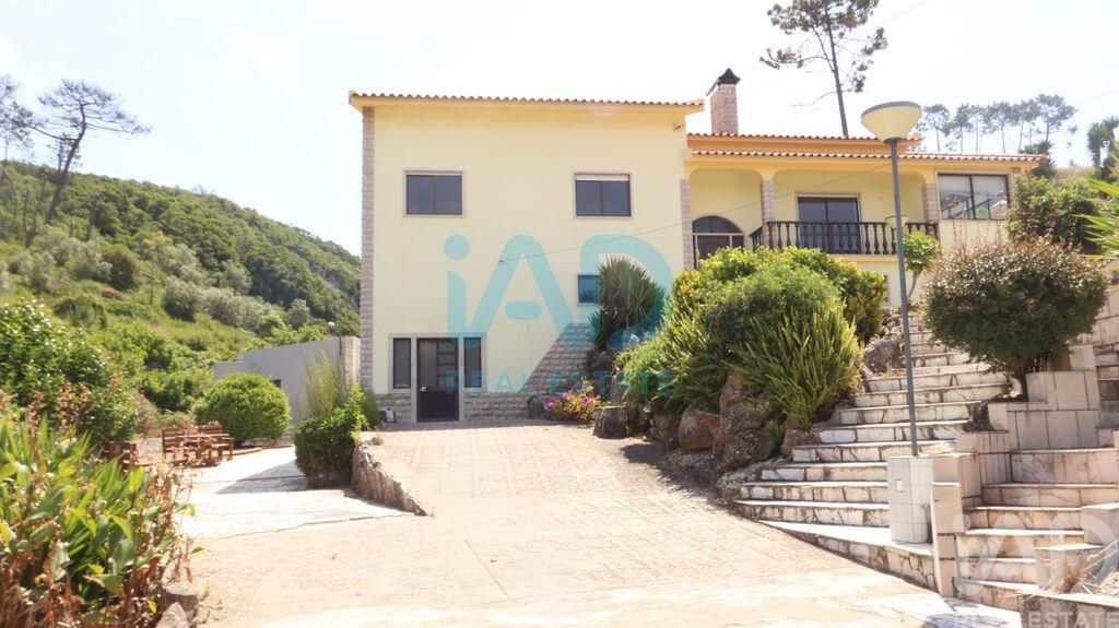Property photo 1 of 34