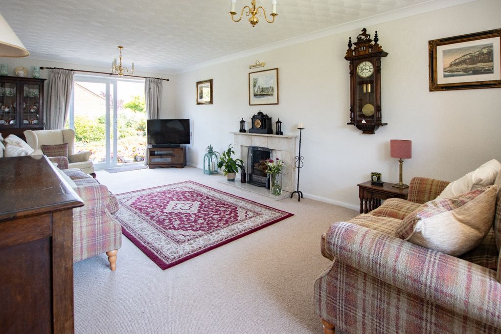 Property photo 2 of 29 5256554