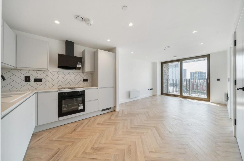 Property photo 1 of 18 1298048-4-682d9Ecc829Aa-Arw.Jpg