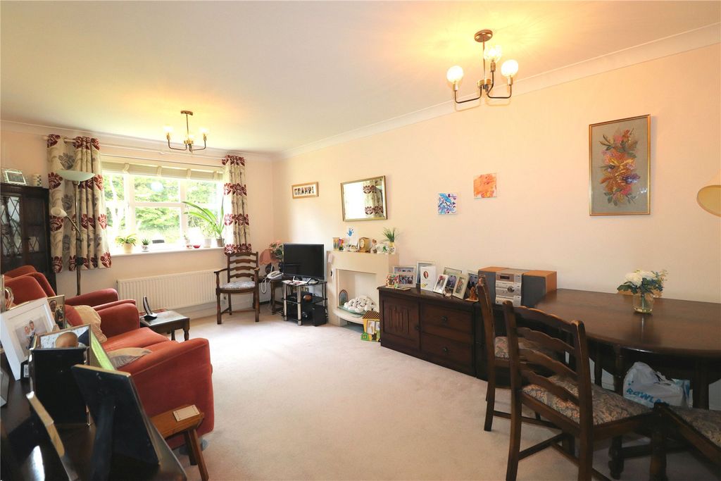Property photo 3 of 10 Picture No. 02