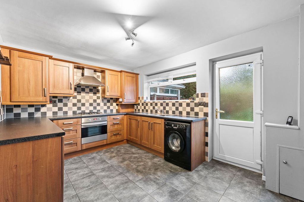 Property photo 3 of 22