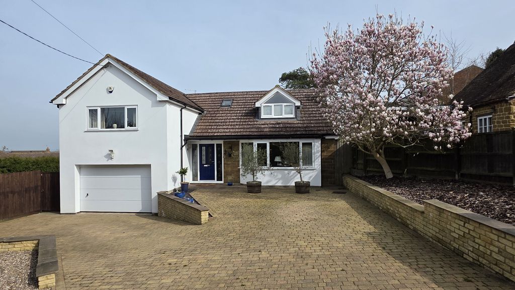 Property photo 1 of 39