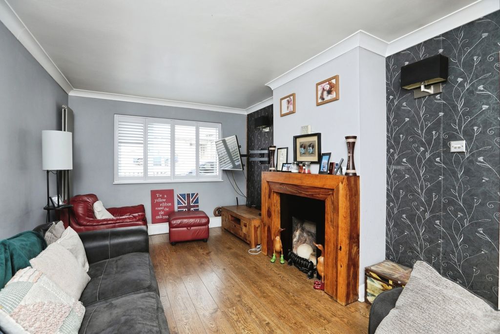Property photo 2 of 14 Pbox-Img.Jpg