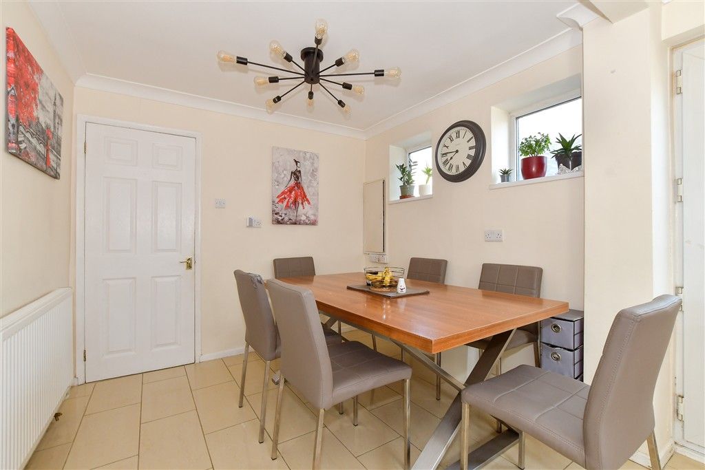 Property photo 2 of 17 Dining Area