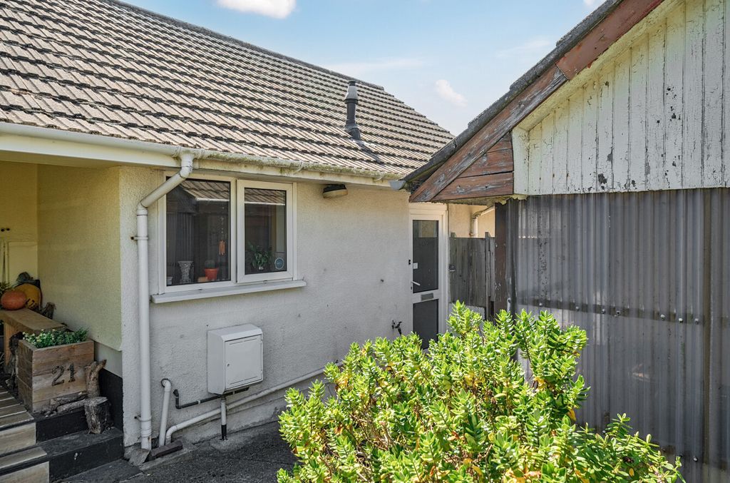 Property photo 2 of 15 1464525-3-6A15Ac7...