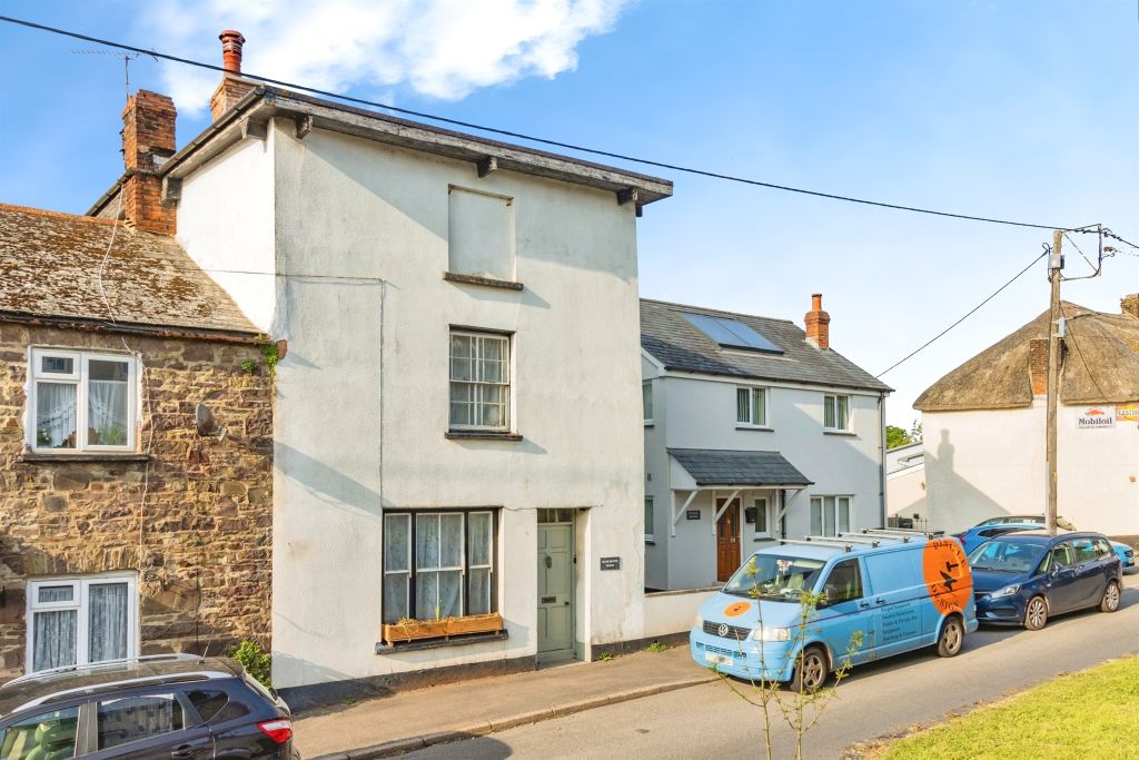 Property photo 1 of 17