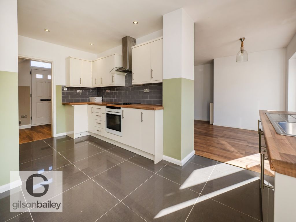 Property photo 2 of 15 17Bactonroad-25