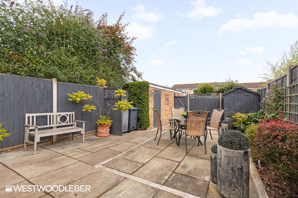 Property photo 2 of 32 Batchelors_25.Jpg
