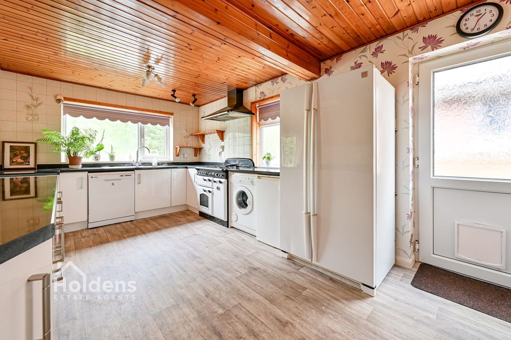 Property photo 3 of 29