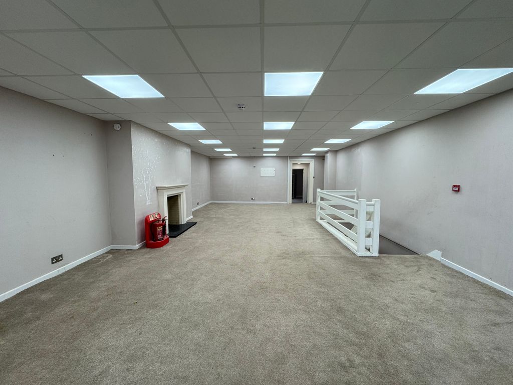 Property photo 1 of 4