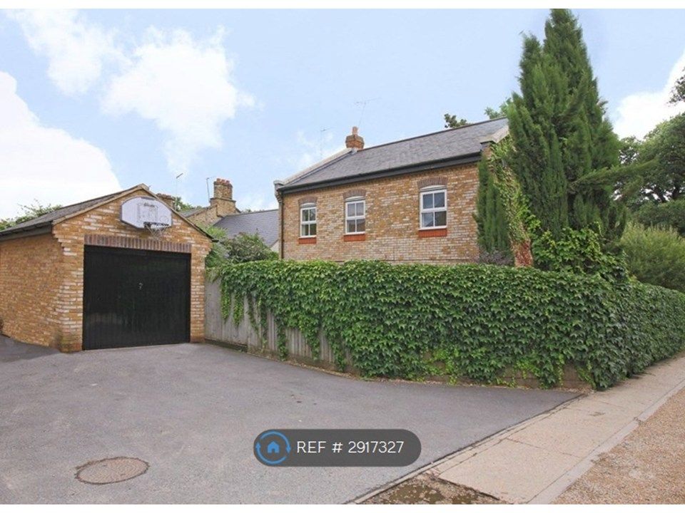 Property photo 2 of 9