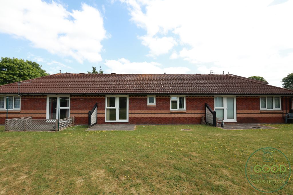 Property photo 3 of 13