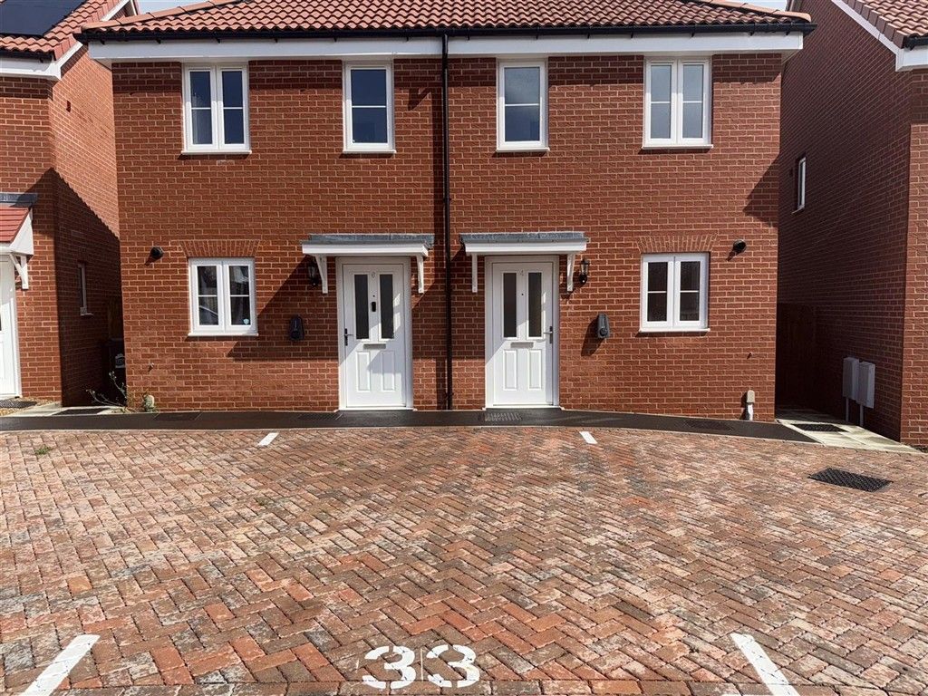 Property photo 1 of 11 Front External