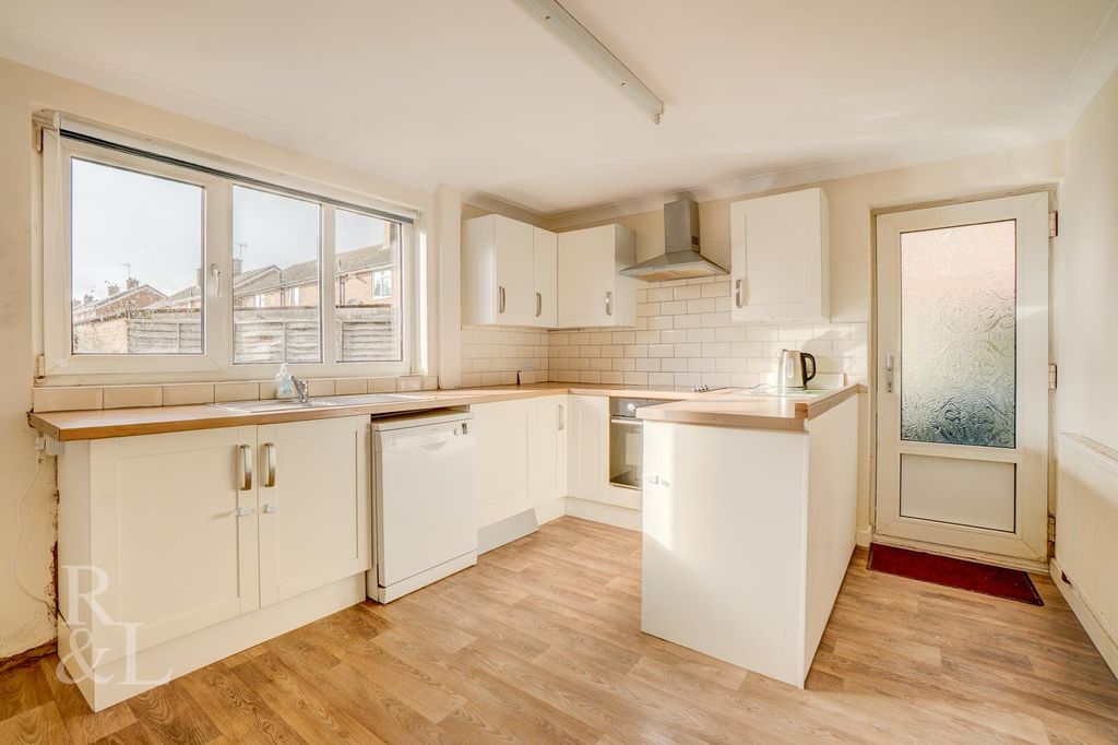 Property photo 3 of 16 Batched  (6).Jpg