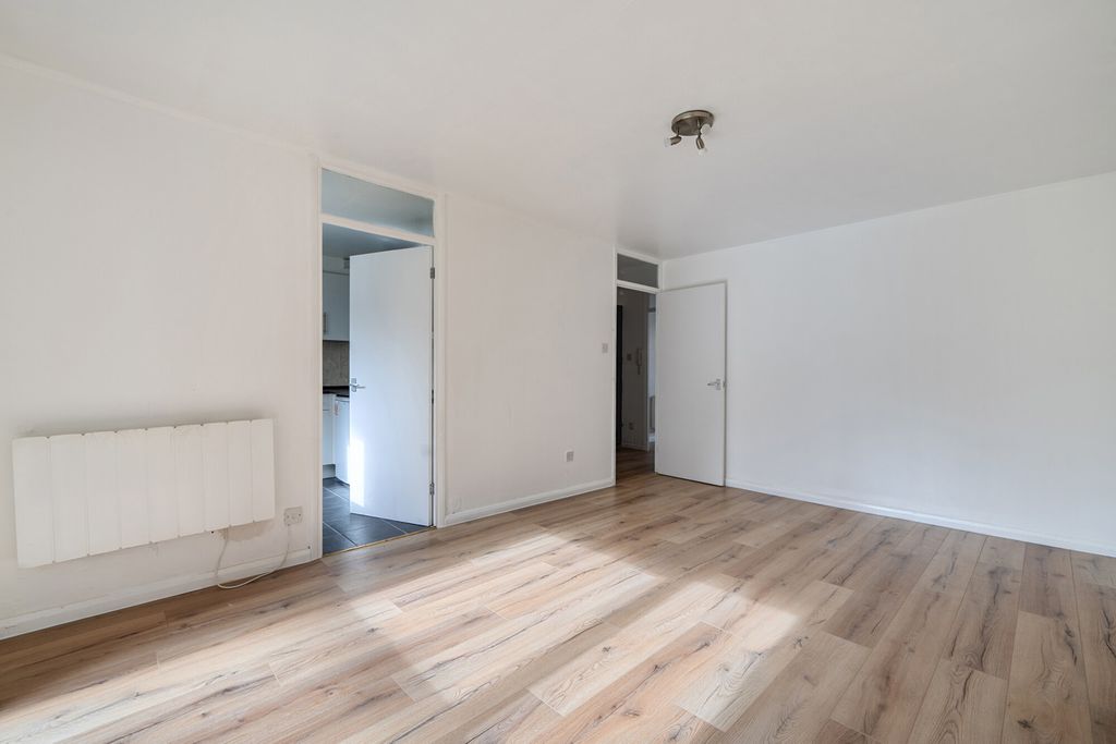 Property photo 3 of 16 1431661-13-69B7F1...