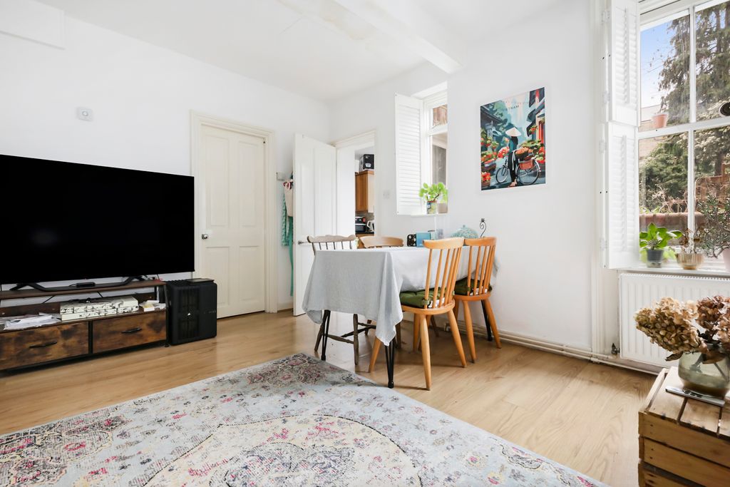 Property photo 3 of 11 Picture No. 04