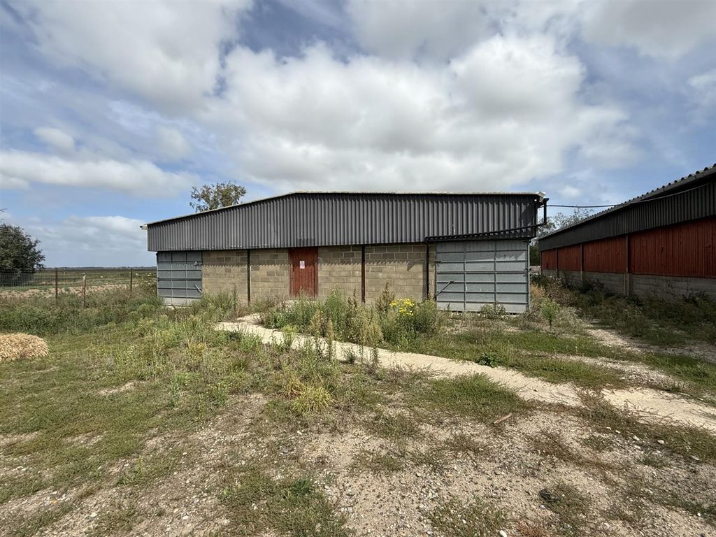 Property photo 3 of 7