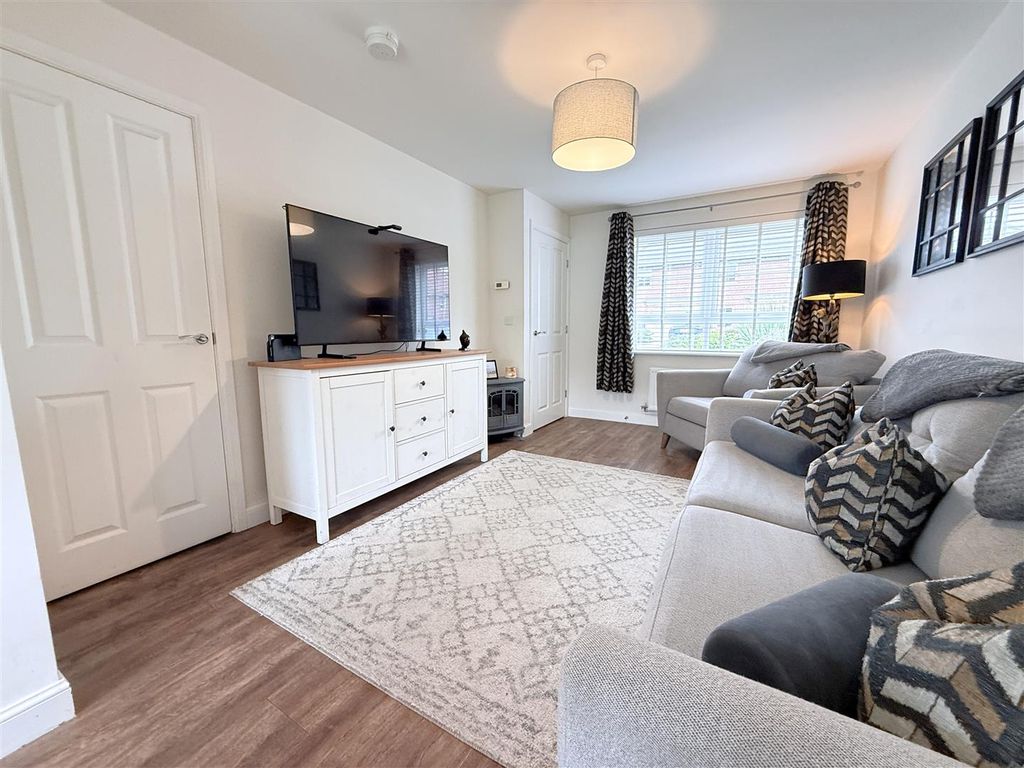 Property photo 2 of 18 Img_1596.Jpg