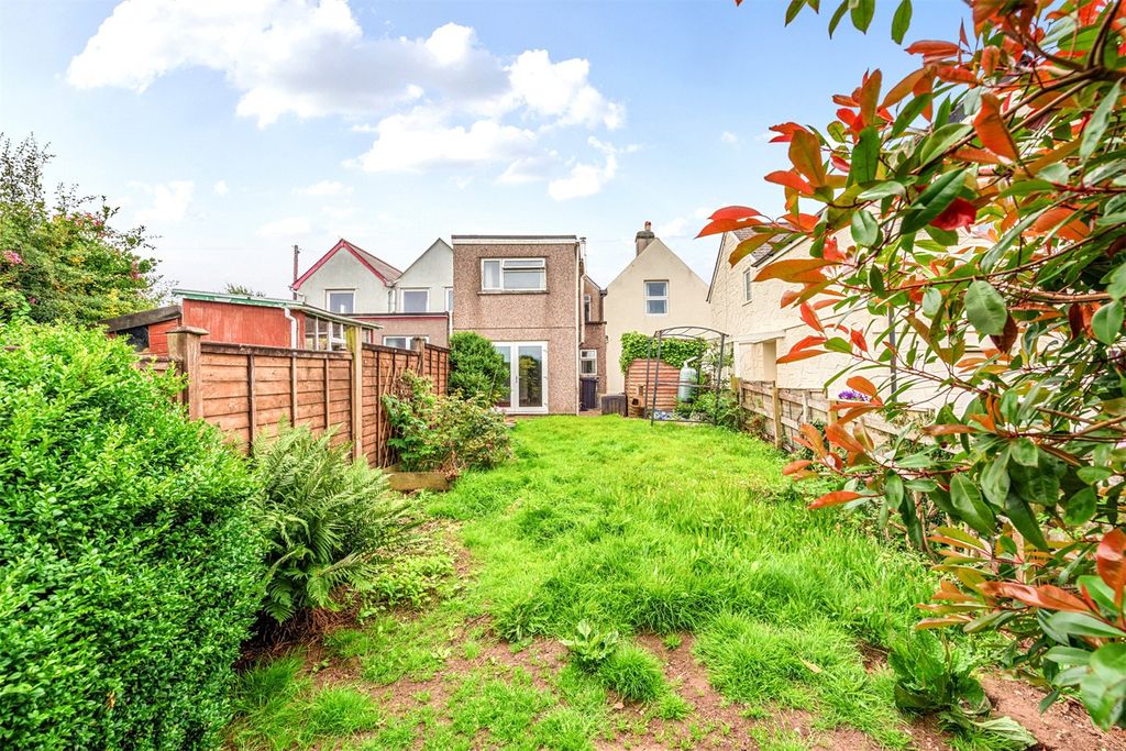 Property photo 2 of 15 Picture No. 17