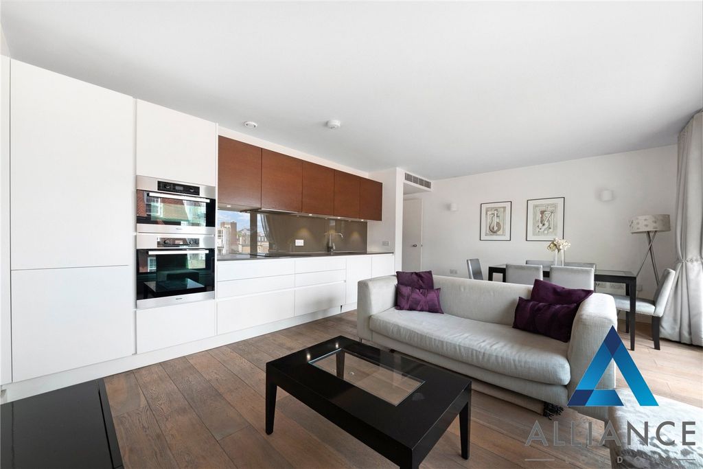 Property photo 3 of 17 Picture No. 14