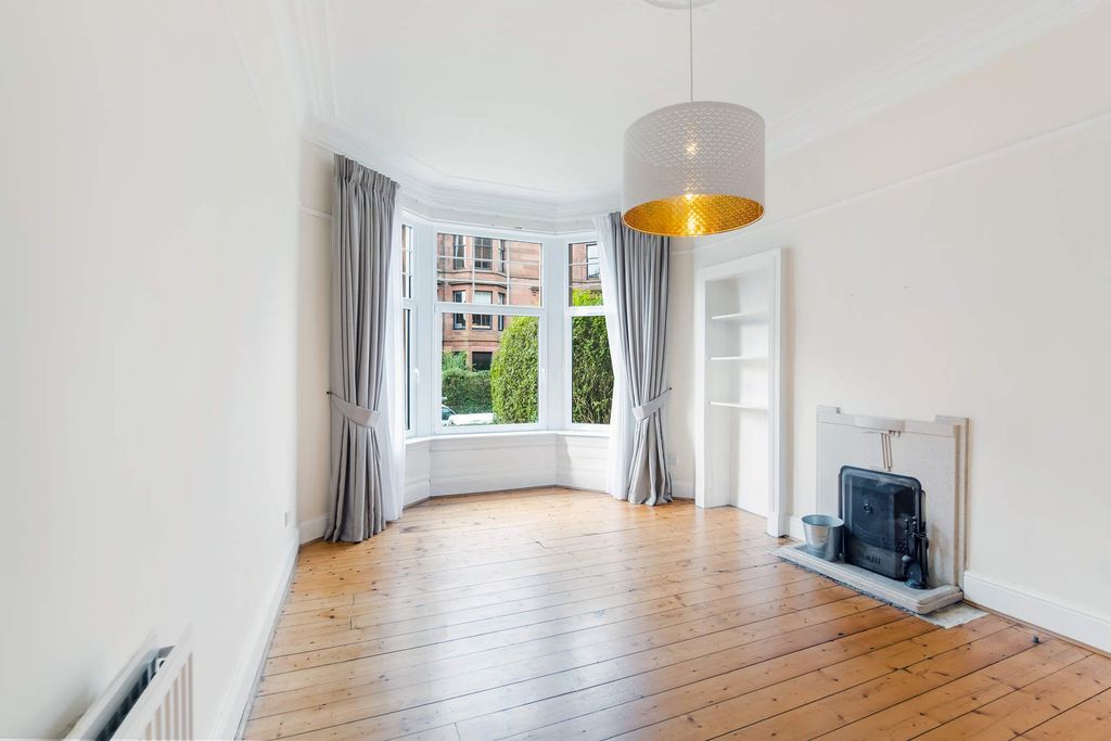 Property photo 2 of 18 06
