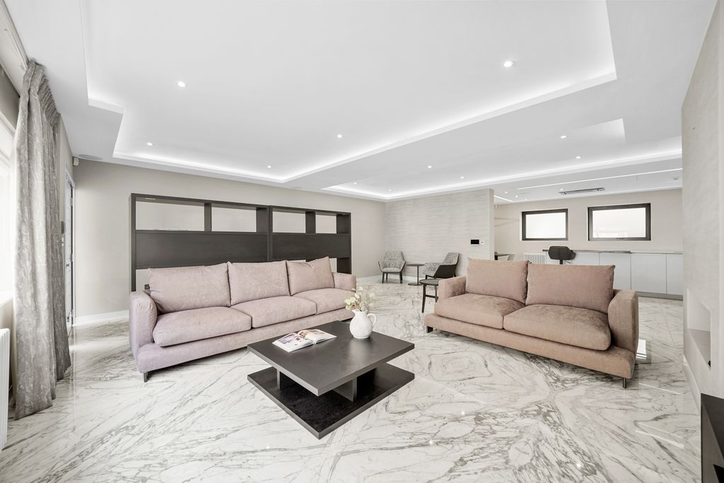 Property photo 2 of 14 Reception Room