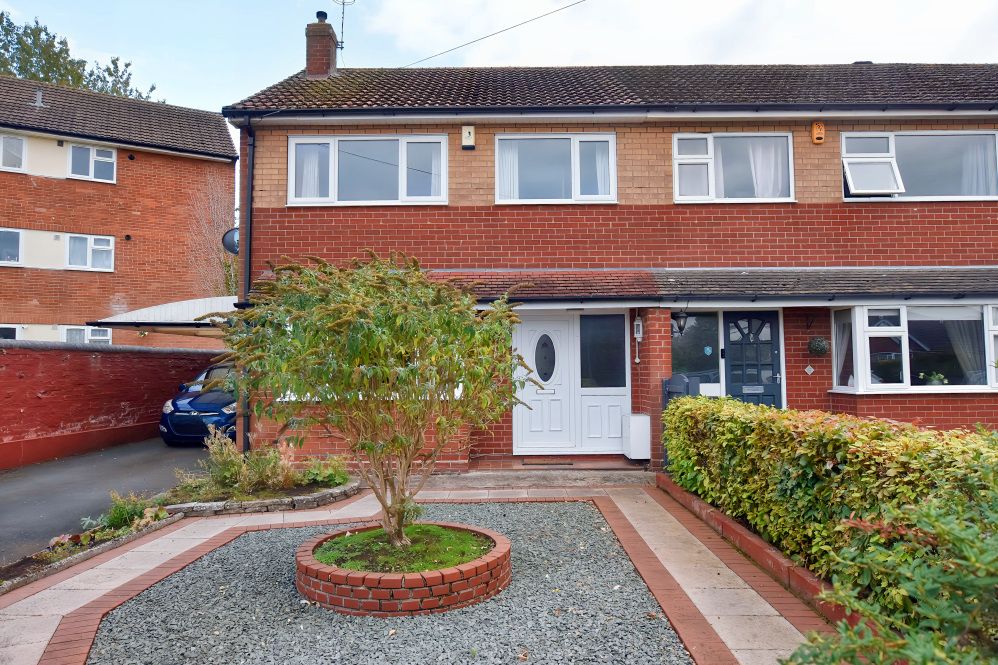 Property photo 1 of 25 Front Aspect 2