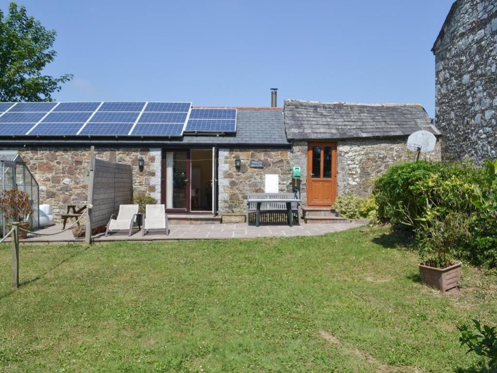 Property photo 1 of 9 714390530