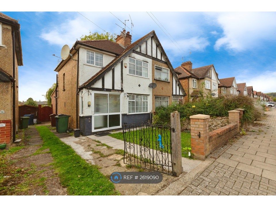 Property photo 2 of 20